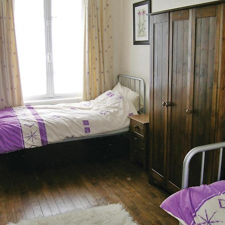 Lovely Home In Chateauneuf Du Faou With Wifi Saint-Thois Luaran gambar